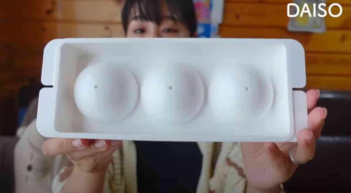 ダイソーの「アイスボールメーカー」